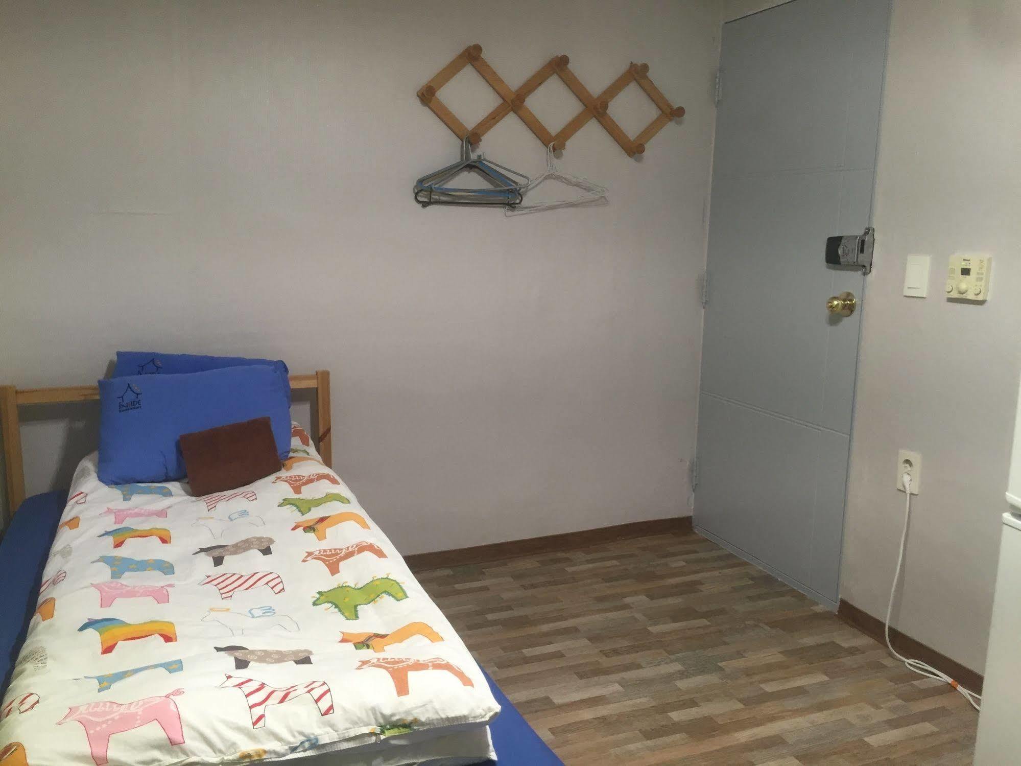 Хостел Backpackers Inside Сеул Екстер'єр фото
