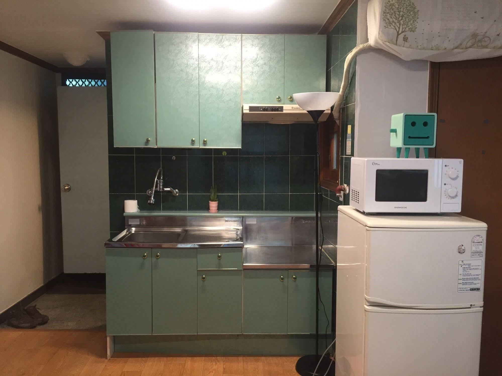 Хостел Backpackers Inside Сеул Екстер'єр фото