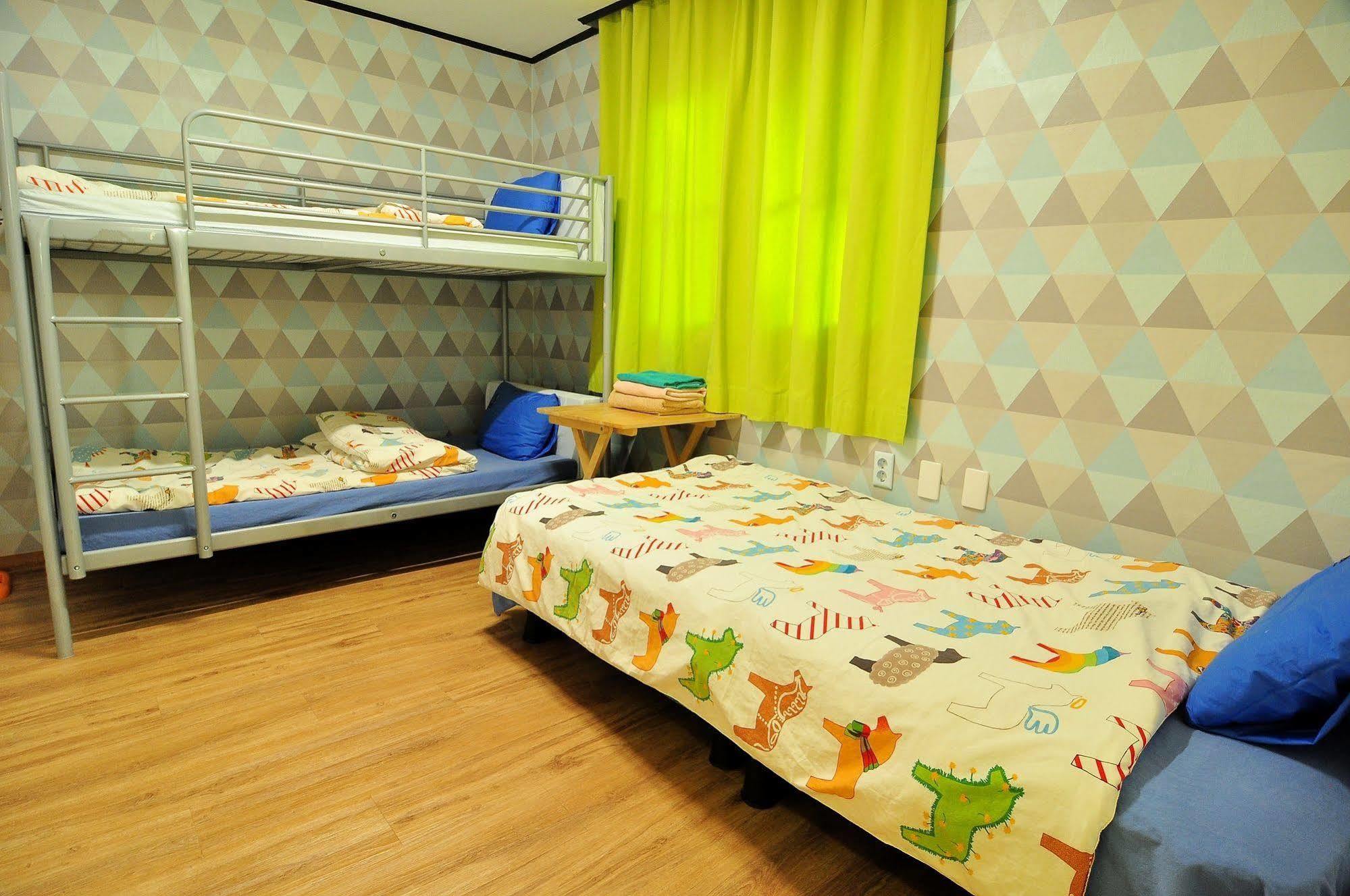 Хостел Backpackers Inside Сеул Екстер'єр фото