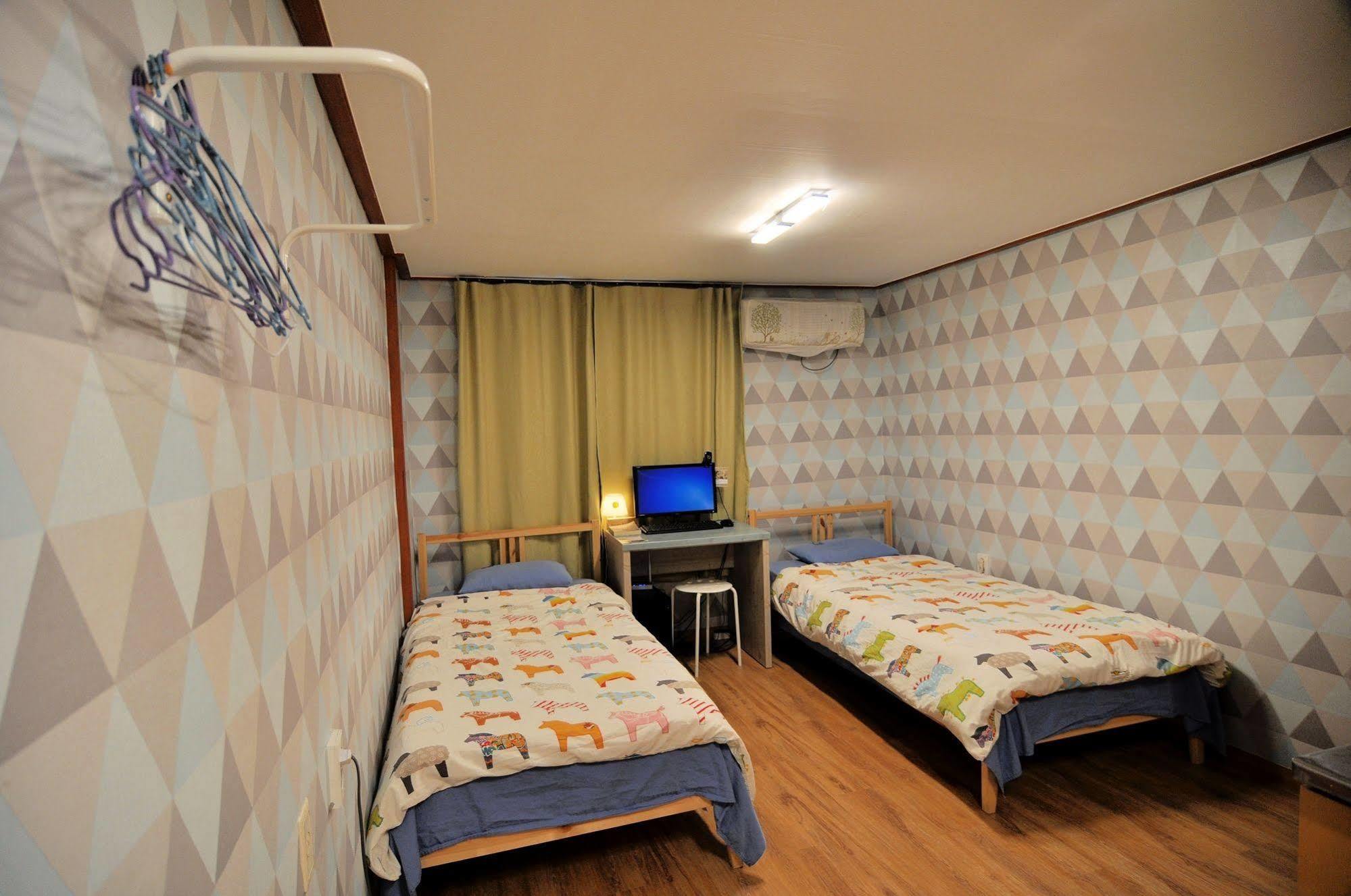 Хостел Backpackers Inside Сеул Екстер'єр фото