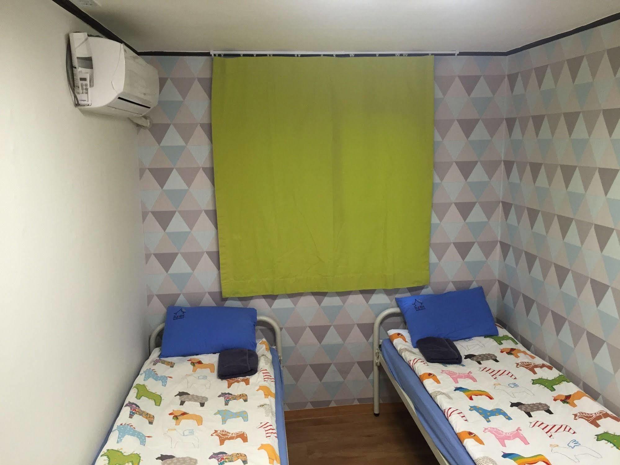 Хостел Backpackers Inside Сеул Екстер'єр фото