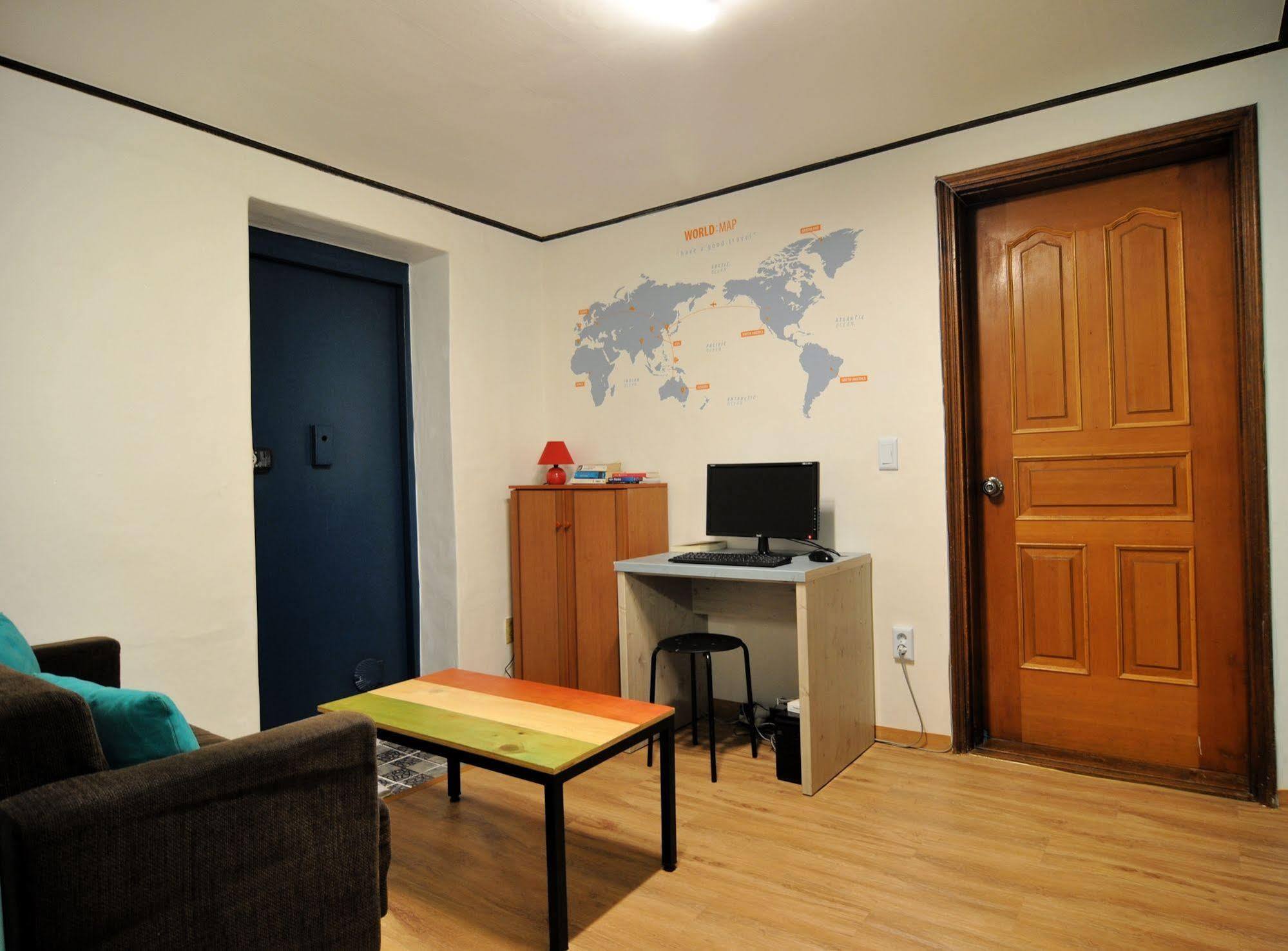Хостел Backpackers Inside Сеул Екстер'єр фото